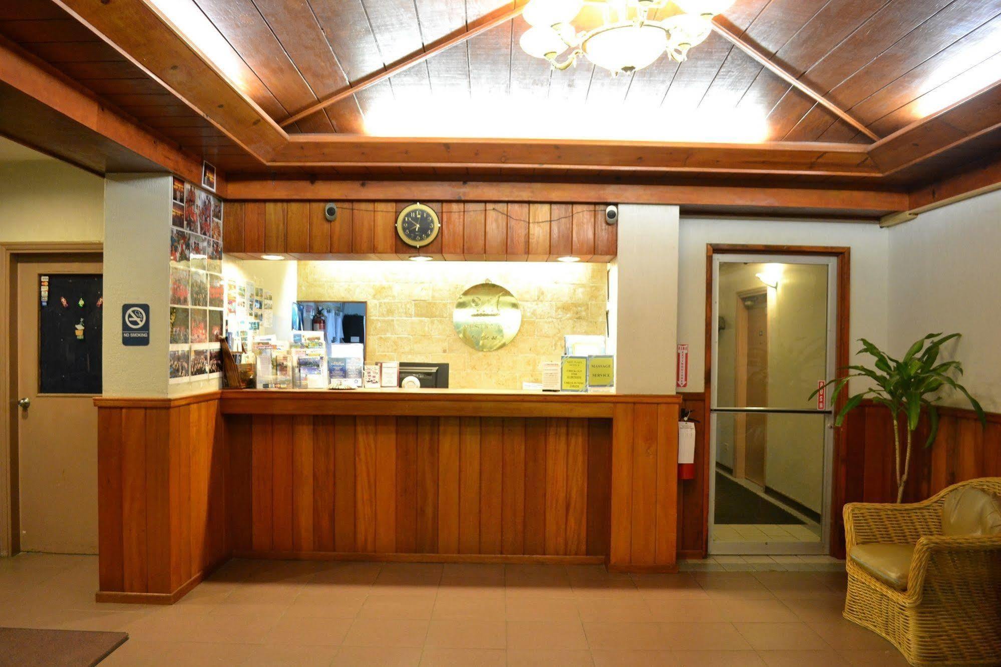 West Plaza By The Sea Hotel Koror Buitenkant foto